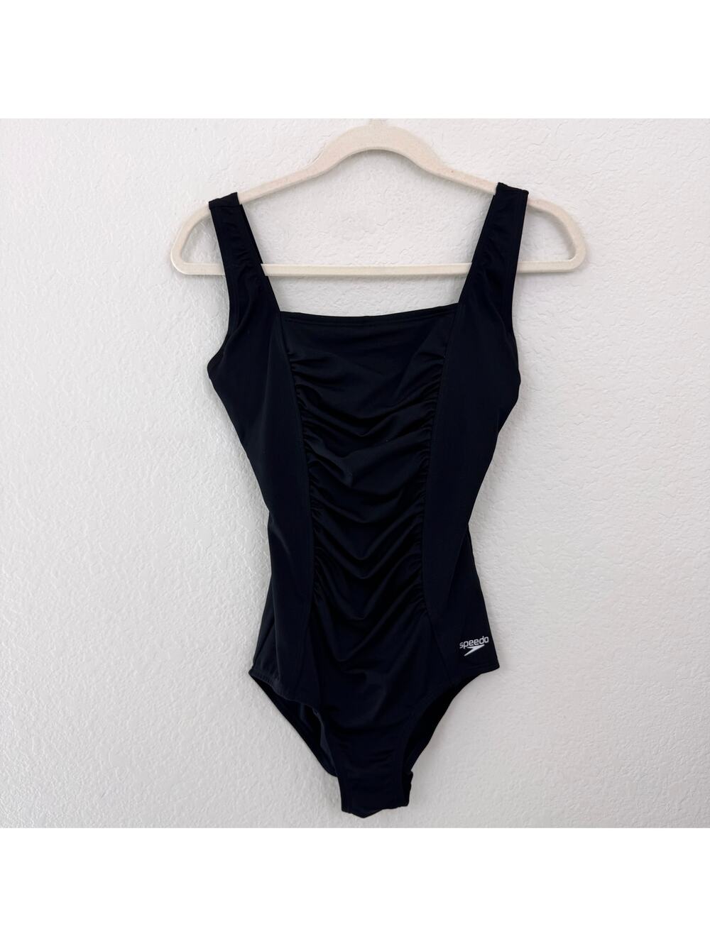 Speedo Womens Endurance One Piece Shirred Tank Swim Suit Size 6 Modest Black